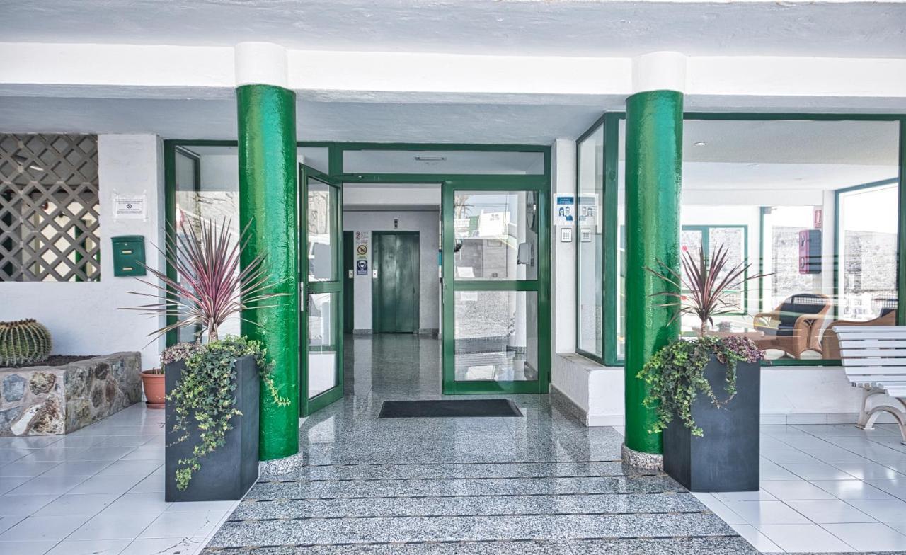 Malibu Apartamento Con Campo De Tennis Y Piscina Con Solarium Puerto Rico  Exterior photo
