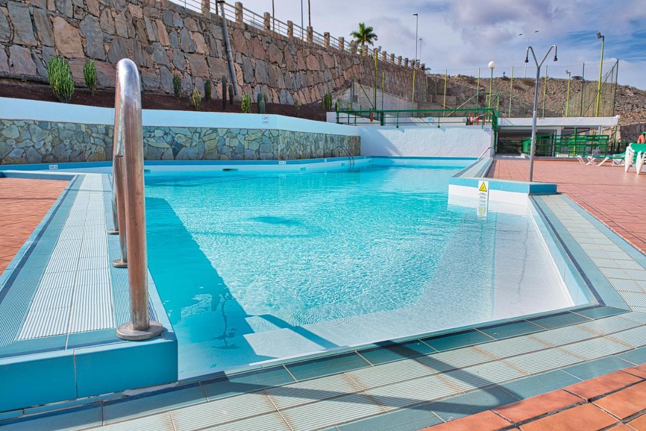 Malibu Apartamento Con Campo De Tennis Y Piscina Con Solarium Puerto Rico  Exterior photo