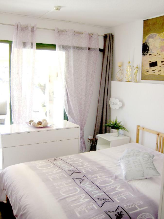 Malibu Apartamento Con Campo De Tennis Y Piscina Con Solarium Puerto Rico  Exterior photo